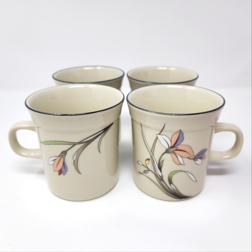 Vintage Towncraft Genuine Stoneware Floral Mugs Set of 4